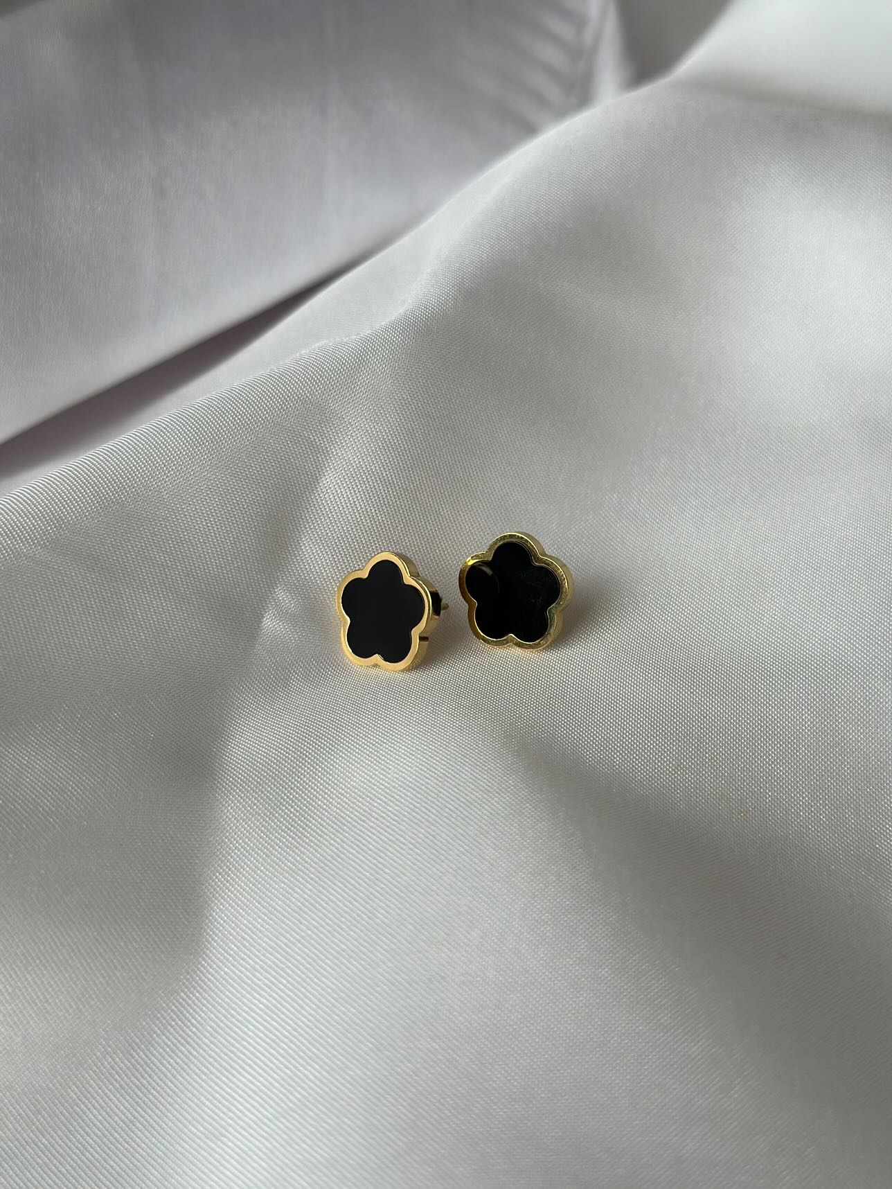 Isabella Clover Stud Earrings