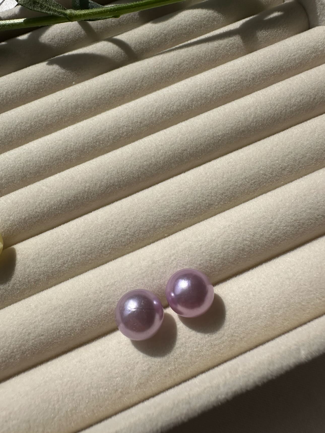 Lady Pearl Studs - Pastel Edition