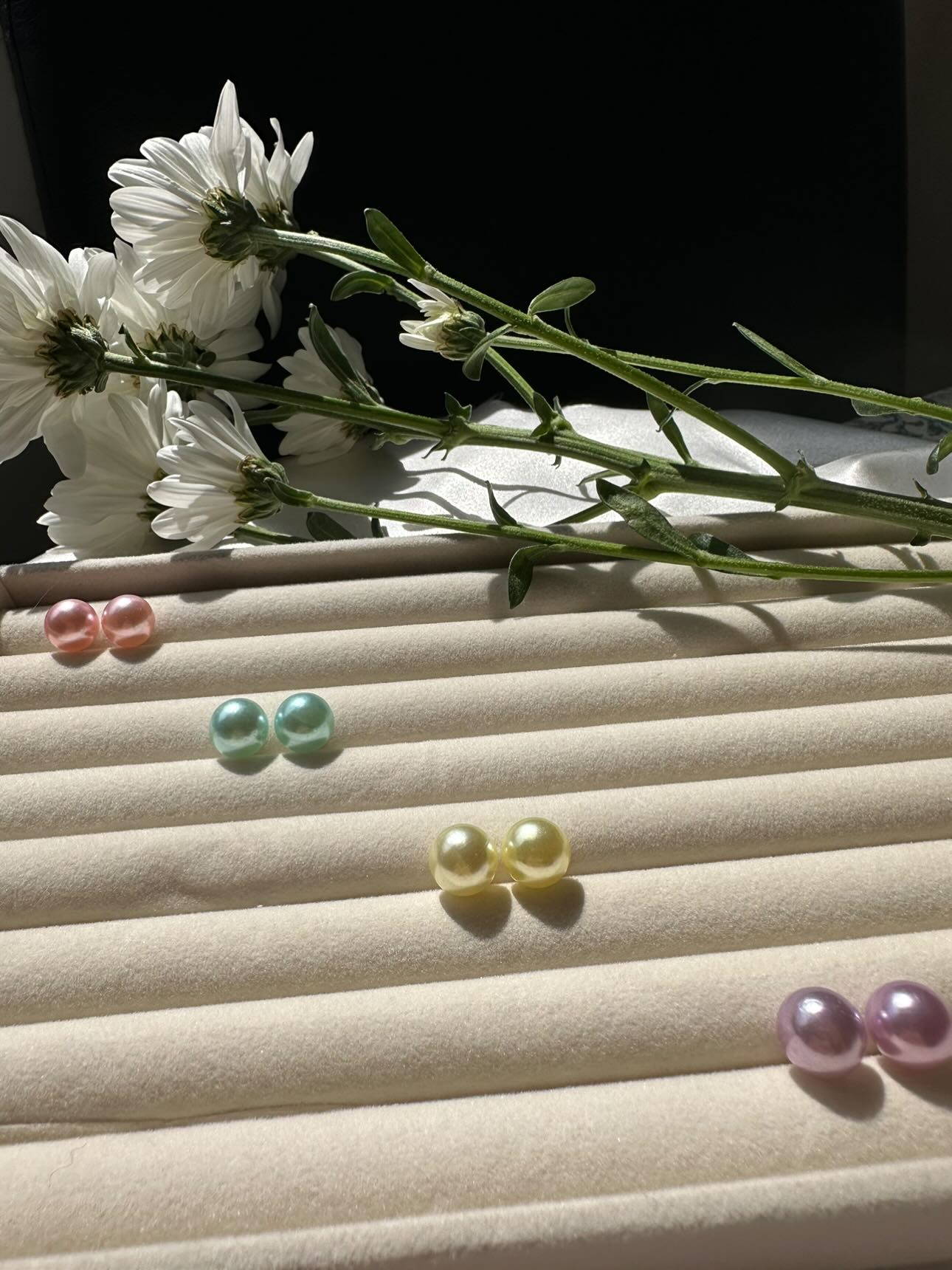 Lady Pearl Studs - Pastel Edition